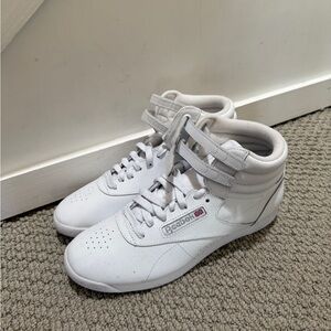 Reebok White High-Top Shoes women’s 9.5